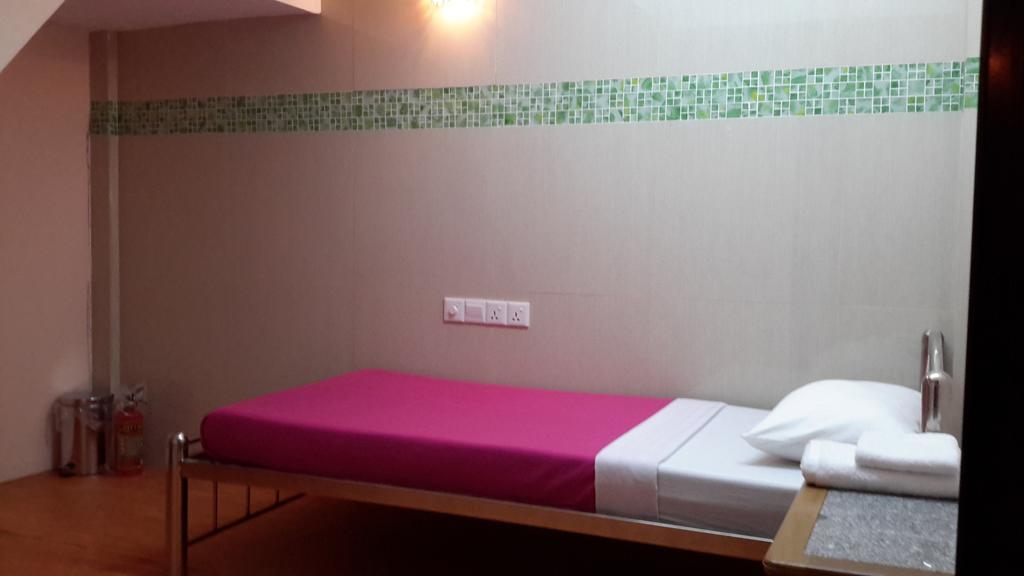 Ocean Pearl Inn - 3 Янгон Стая снимка